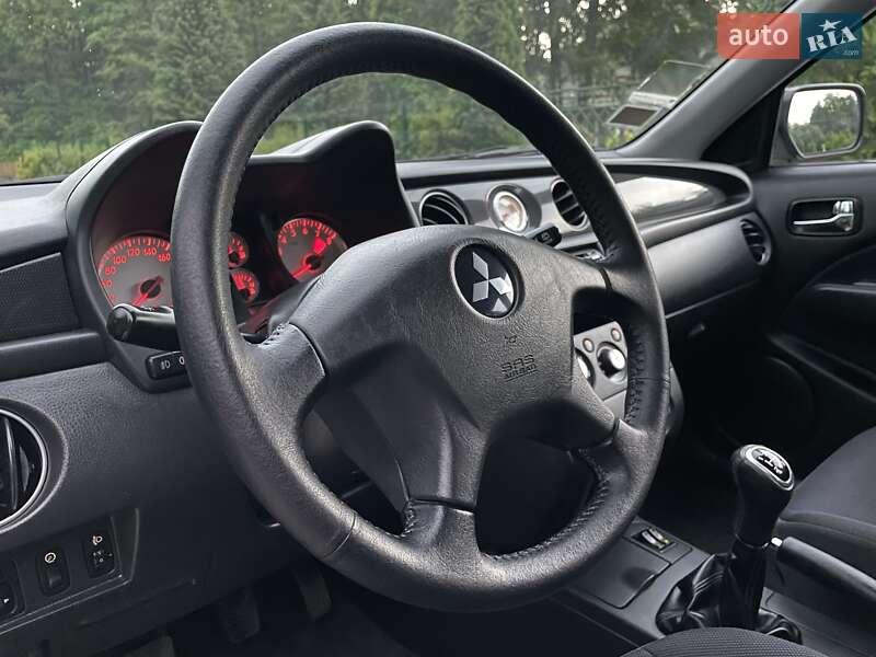 Позашляховик / Кросовер Mitsubishi Outlander 2009 в Вінниці