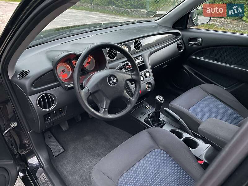 Позашляховик / Кросовер Mitsubishi Outlander 2009 в Вінниці