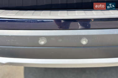 Внедорожник / Кроссовер Mitsubishi Outlander 2016 в 