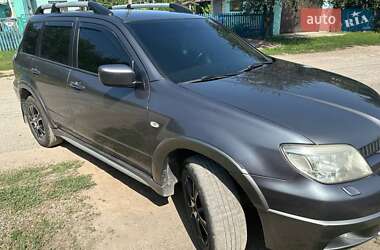 Позашляховик / Кросовер Mitsubishi Outlander 2006 в 