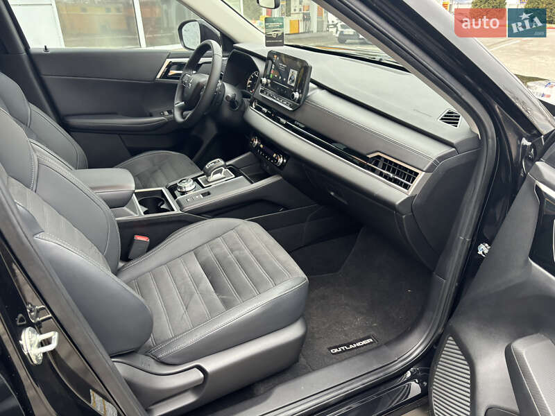 Внедорожник / Кроссовер Mitsubishi Outlander 2022 в Львове