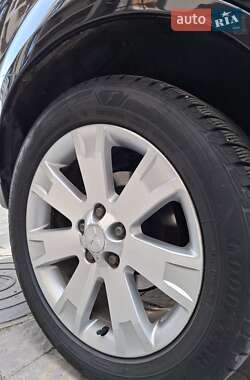 Внедорожник / Кроссовер Mitsubishi Outlander 2011 в 