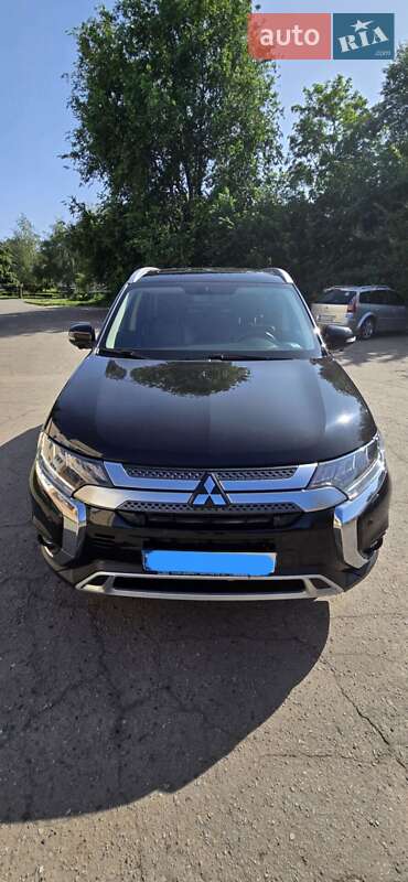 Позашляховик / Кросовер Mitsubishi Outlander 2020 в Полтаві