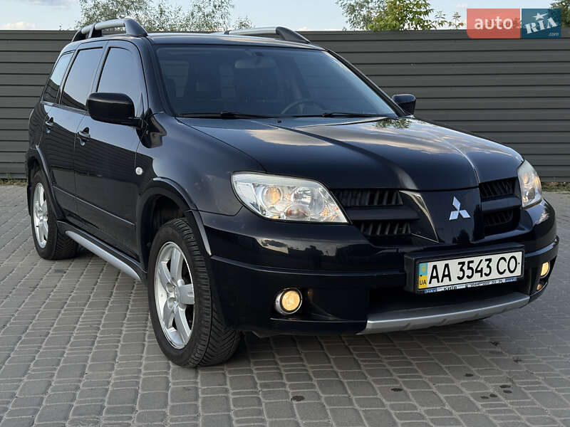 Внедорожник / Кроссовер Mitsubishi Outlander 2007 в 