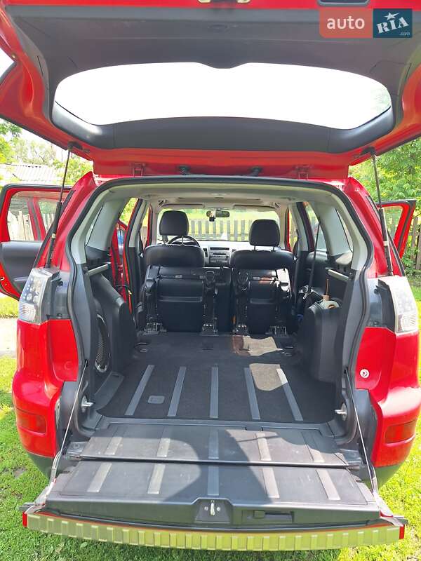 Позашляховик / Кросовер Mitsubishi Outlander 2007 в Києві