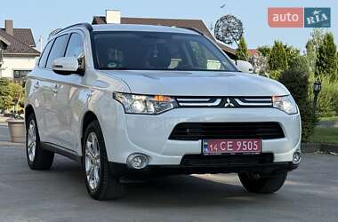 Внедорожник / Кроссовер Mitsubishi Outlander 2013 в Стрые