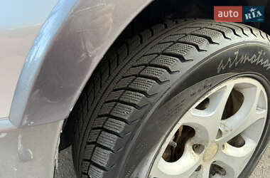 Внедорожник / Кроссовер Mitsubishi Outlander 2006 в 