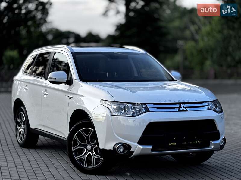 Внедорожник / Кроссовер Mitsubishi Outlander 2015 в Дрогобыче