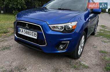 Внедорожник / Кроссовер Mitsubishi Outlander 2015 в Глобине