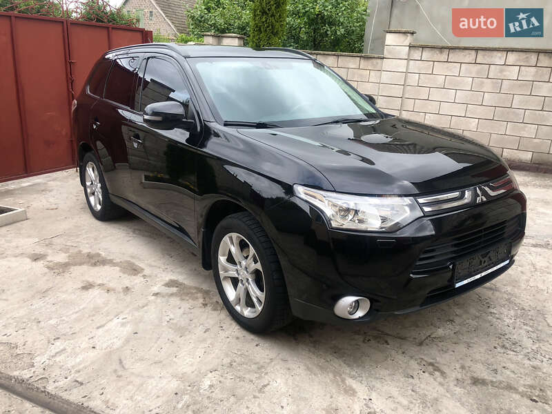 Mitsubishi Outlander 2013