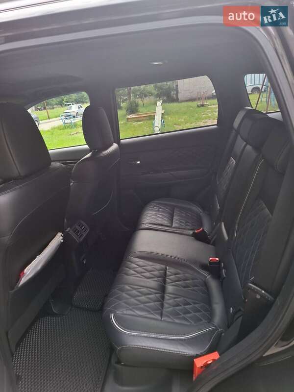 Внедорожник / Кроссовер Mitsubishi Outlander 2019 в Шептицькому