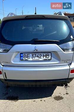 Внедорожник / Кроссовер Mitsubishi Outlander 2007 в Николаеве