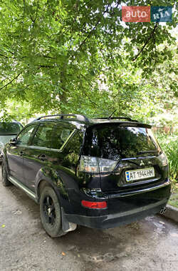 Внедорожник / Кроссовер Mitsubishi Outlander 2011 в Львове