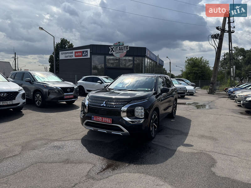 Mitsubishi Outlander 2022
