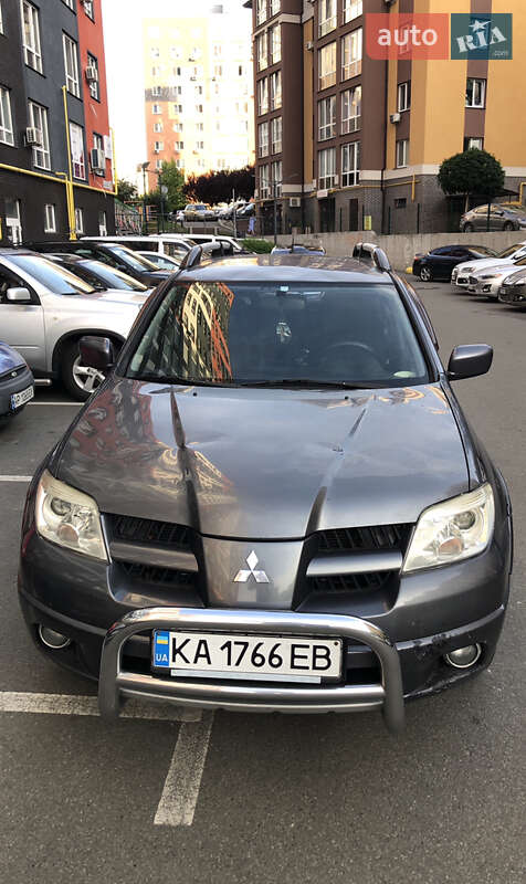 Mitsubishi Outlander 2006