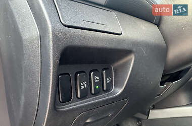 Внедорожник / Кроссовер Mitsubishi Outlander 2010 в 