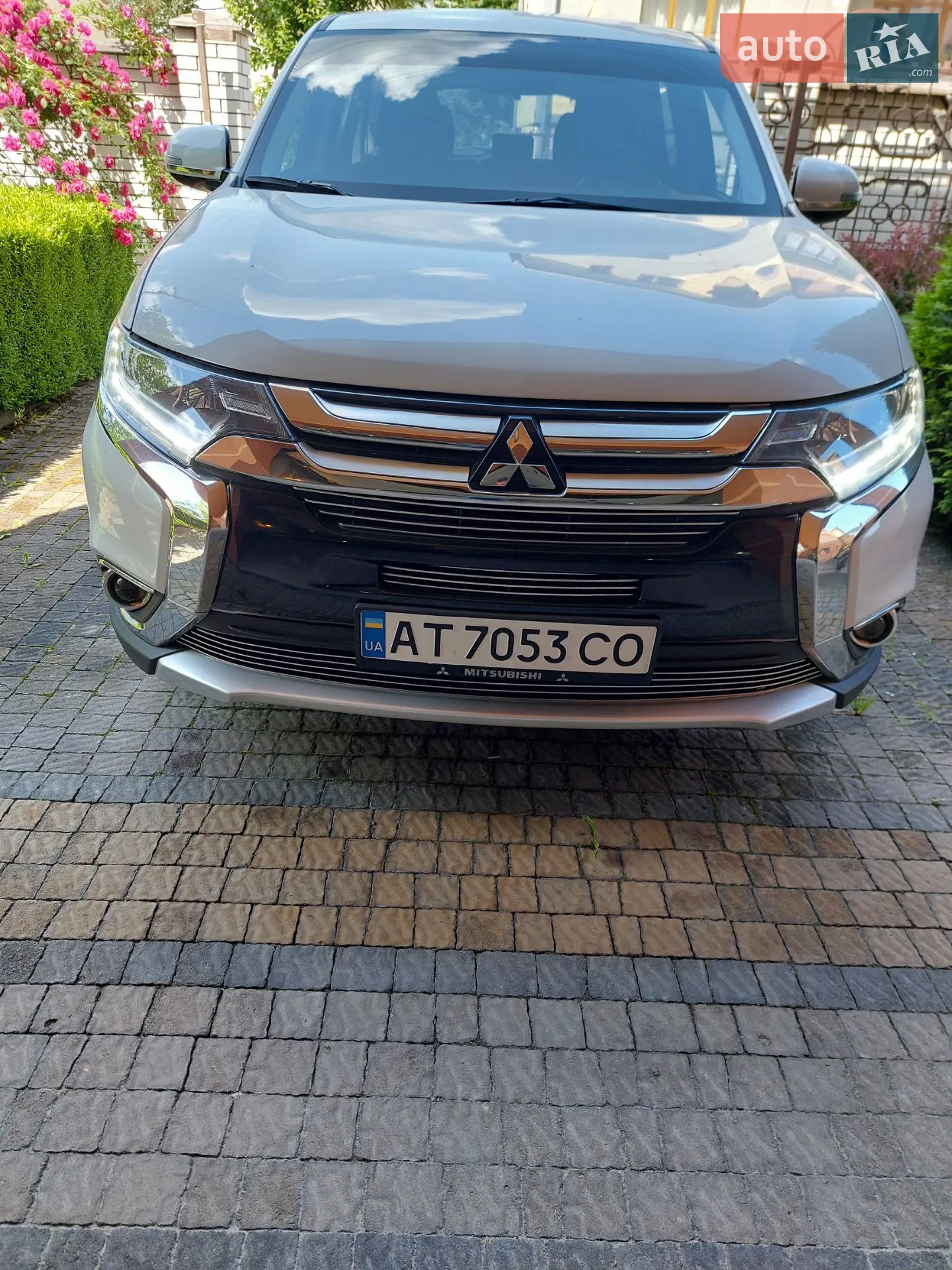 2016 Mitsubishi Outlander - мініатюра 2