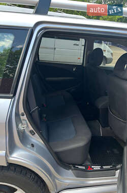 Внедорожник / Кроссовер Mitsubishi Outlander 2008 в 
