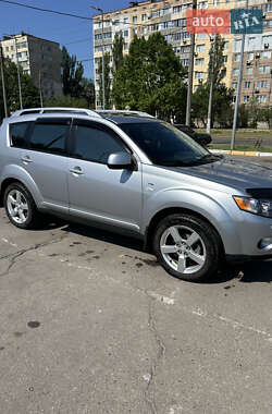 Внедорожник / Кроссовер Mitsubishi Outlander 2007 в Николаеве