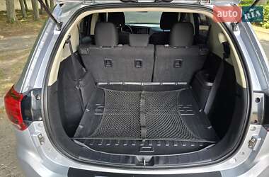 Внедорожник / Кроссовер Mitsubishi Outlander 2015 в 