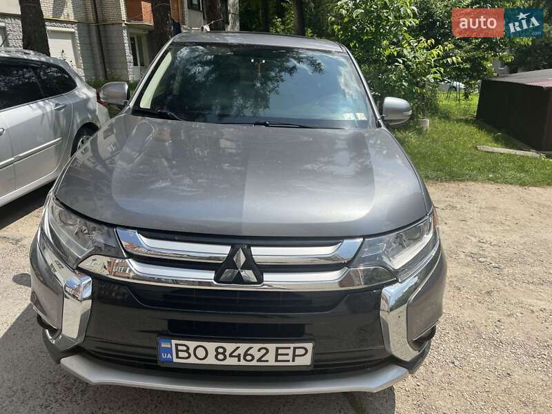 Mitsubishi Outlander 2017