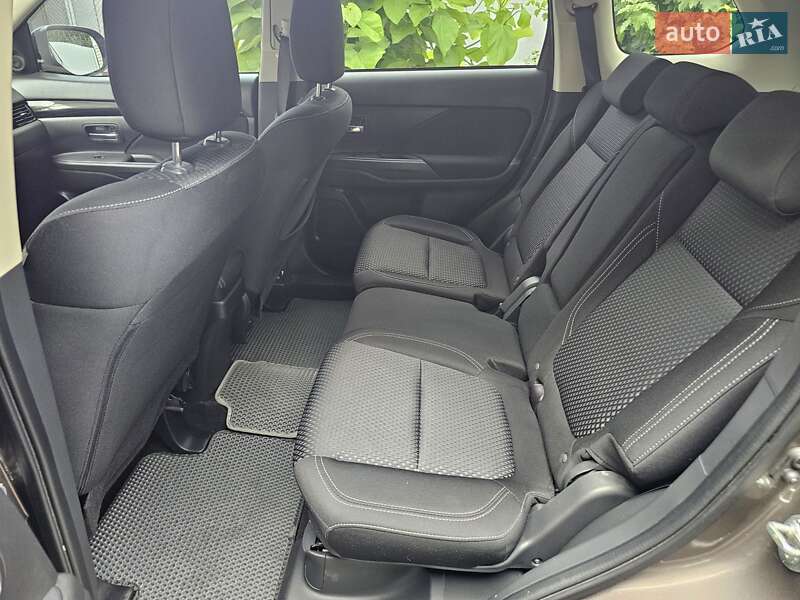 Позашляховик / Кросовер Mitsubishi Outlander 2021 в Білій Церкві