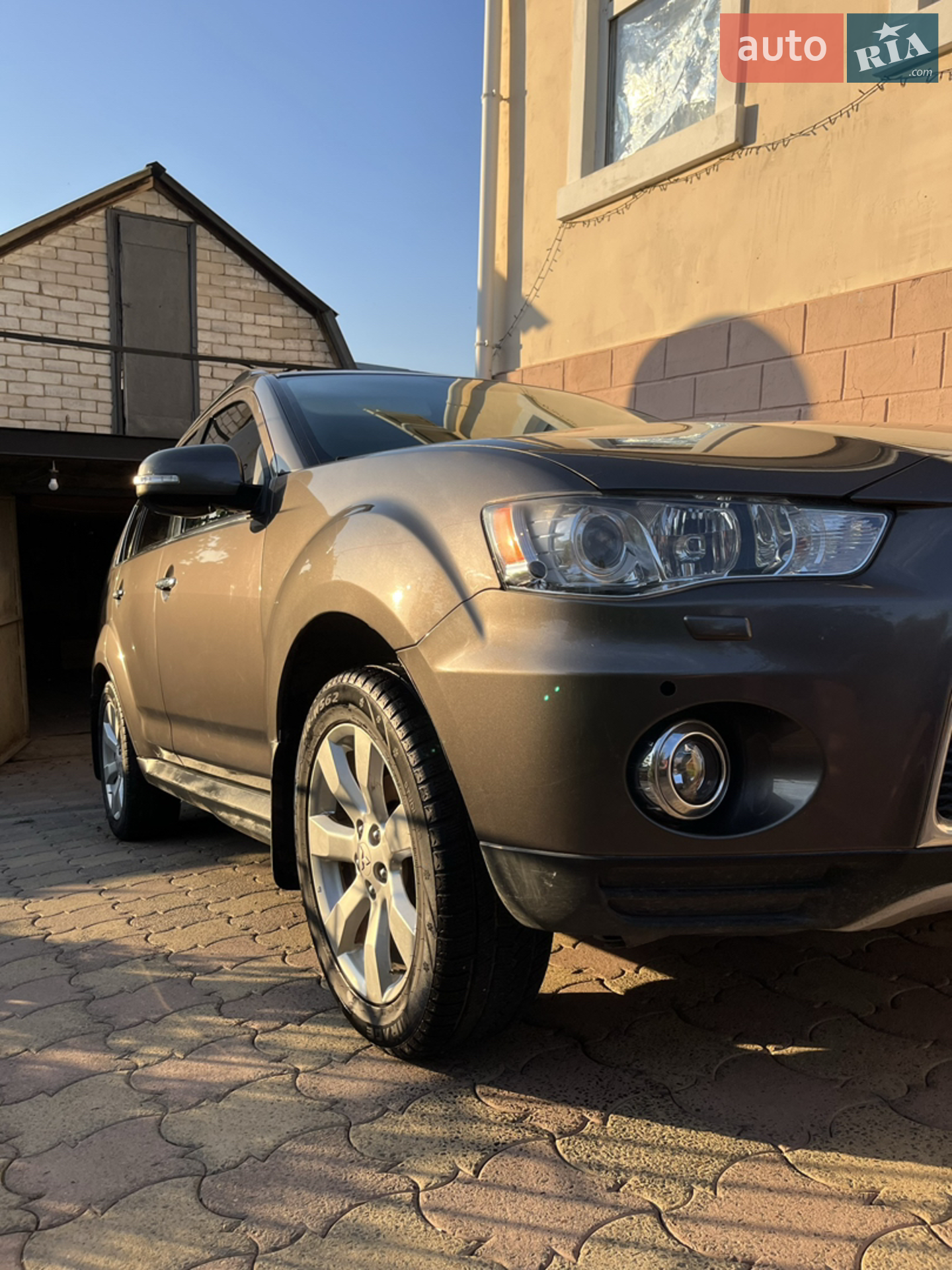 2011 Mitsubishi Outlander - мініатюра 2