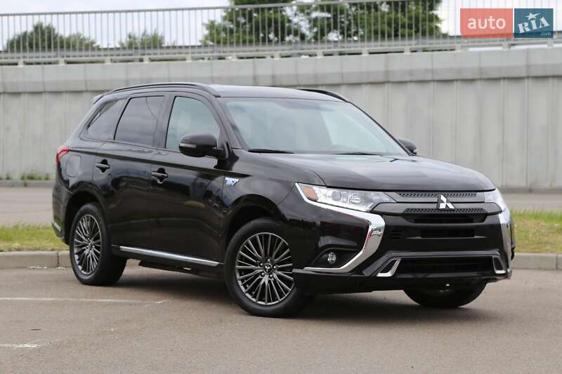 Mitsubishi Outlander 2021