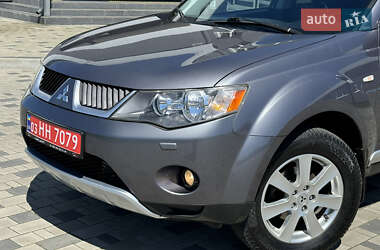 Внедорожник / Кроссовер Mitsubishi Outlander 2008 в 