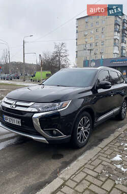 Позашляховик / Кросовер Mitsubishi Outlander 2016 в Львові