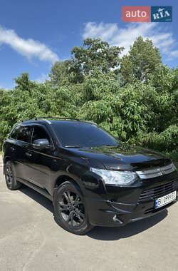 Внедорожник / Кроссовер Mitsubishi Outlander 2013 в Кременчуге