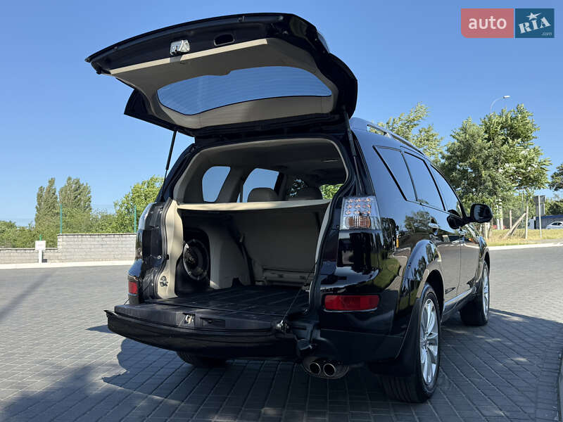Позашляховик / Кросовер Mitsubishi Outlander 2008 в Одесі