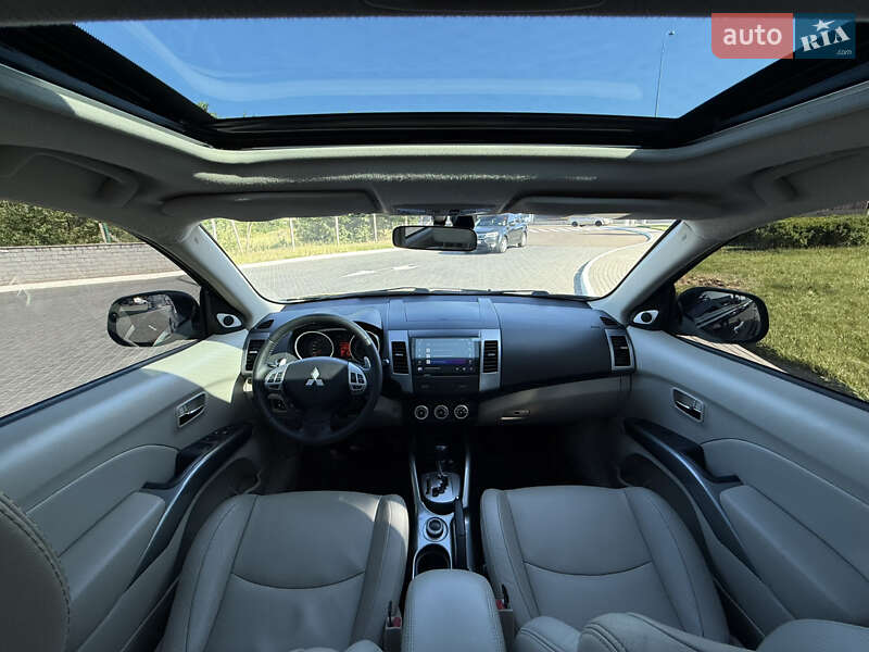 Позашляховик / Кросовер Mitsubishi Outlander 2008 в Одесі