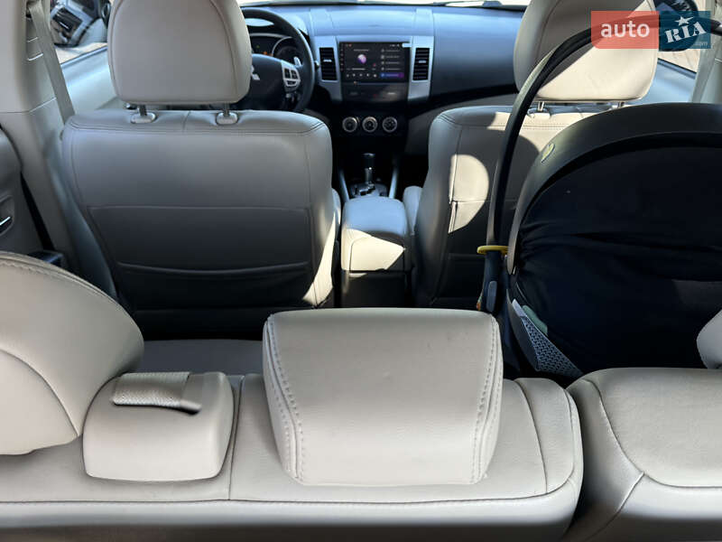 Позашляховик / Кросовер Mitsubishi Outlander 2008 в Одесі