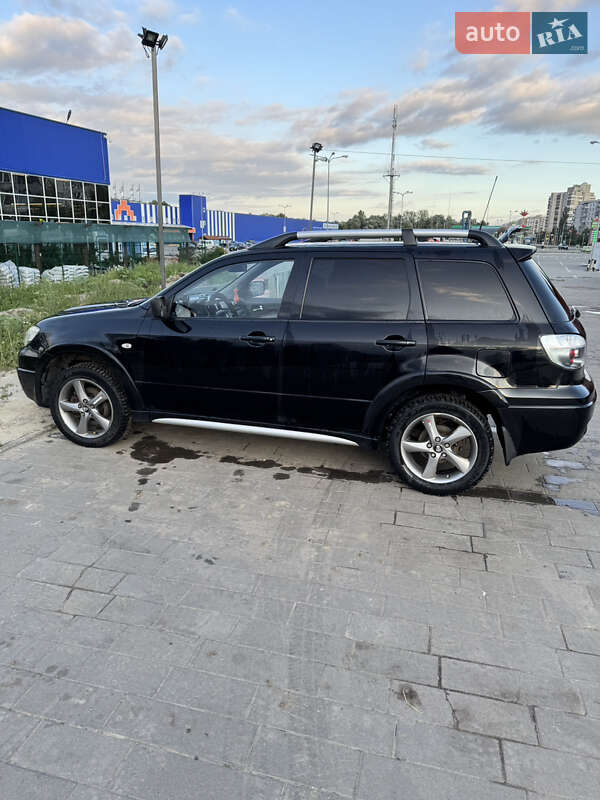 Mitsubishi Outlander 2006