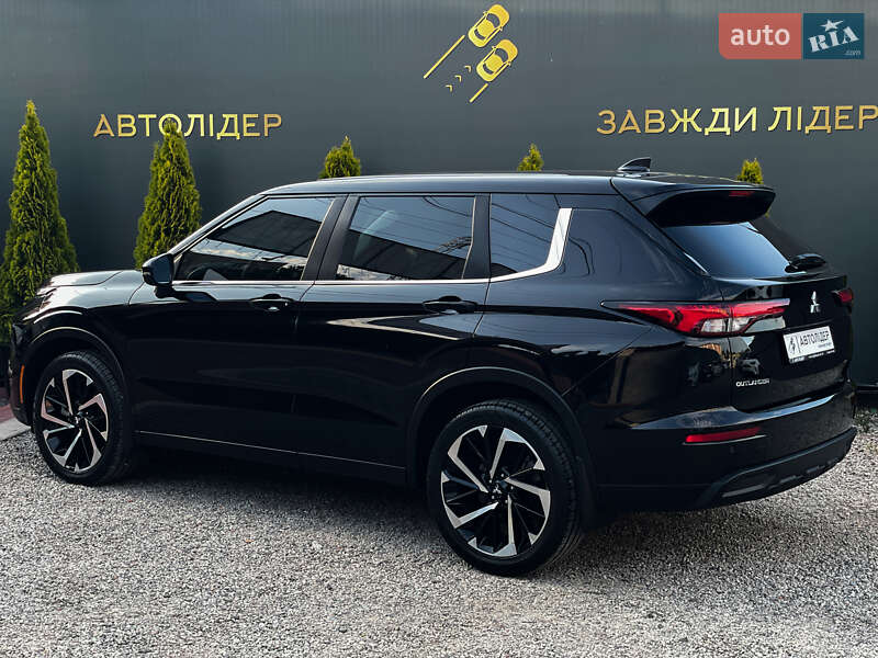 Внедорожник / Кроссовер Mitsubishi Outlander 2022 в Одессе