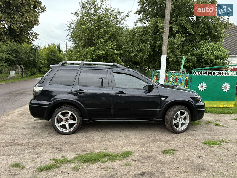 Внедорожник / Кроссовер Mitsubishi Outlander 2004 в Белой Церкви
