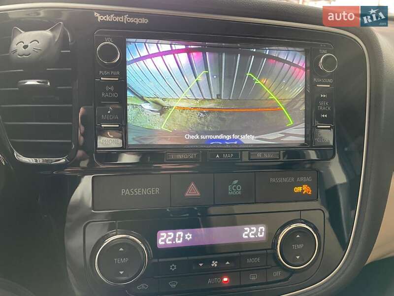 Позашляховик / Кросовер Mitsubishi Outlander 2015 в Броварах