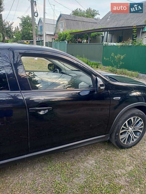 Позашляховик / Кросовер Mitsubishi Outlander 2018 в Києві фото 4 Позашляховик / Кросовер Mitsubishi Outlander 2018 в Києві