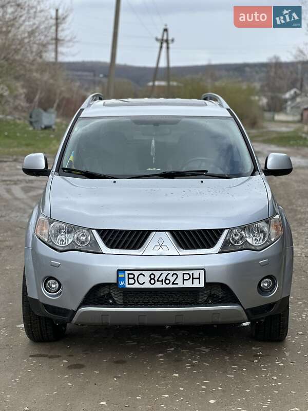 Внедорожник / Кроссовер Mitsubishi Outlander 2006 в 