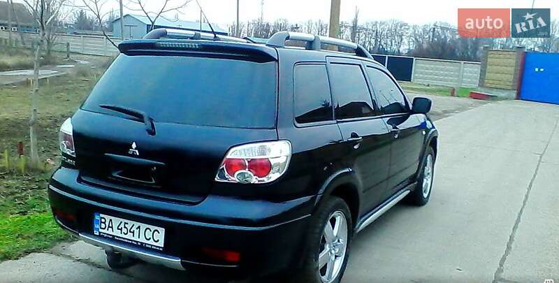 Внедорожник / Кроссовер Mitsubishi Outlander 2008 в Николаеве