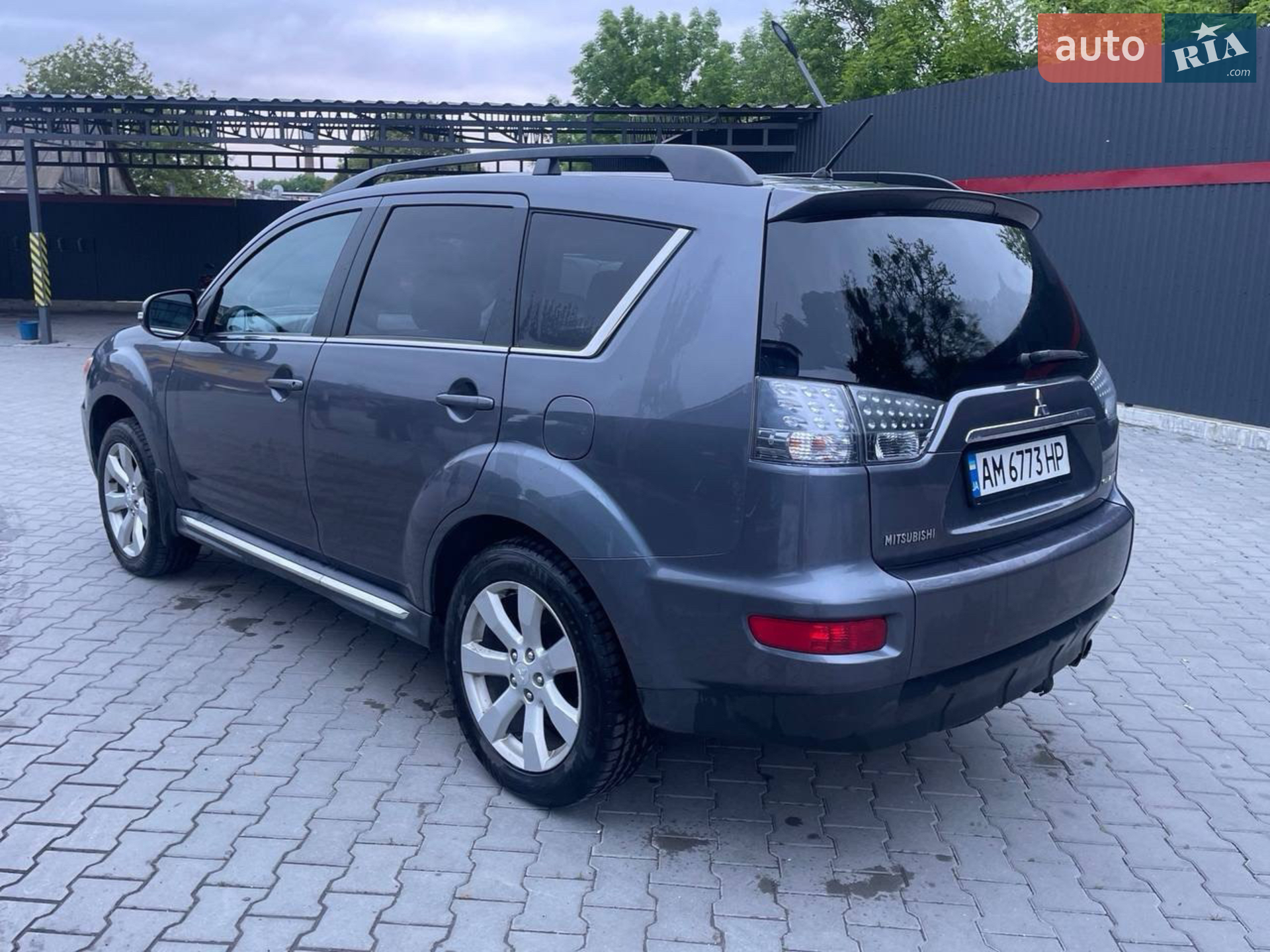 2011 Mitsubishi Outlander - мініатюра 8
