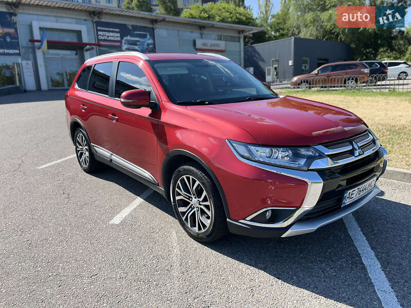 Mitsubishi Outlander 2016