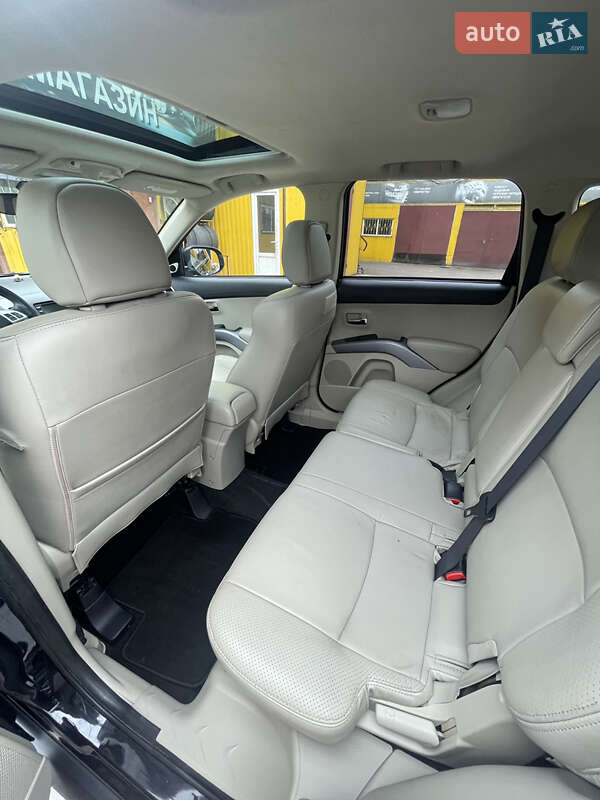 Внедорожник / Кроссовер Mitsubishi Outlander 2010 в Черкассах