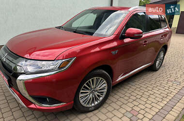 Позашляховик / Кросовер Mitsubishi Outlander 2019 в Львові