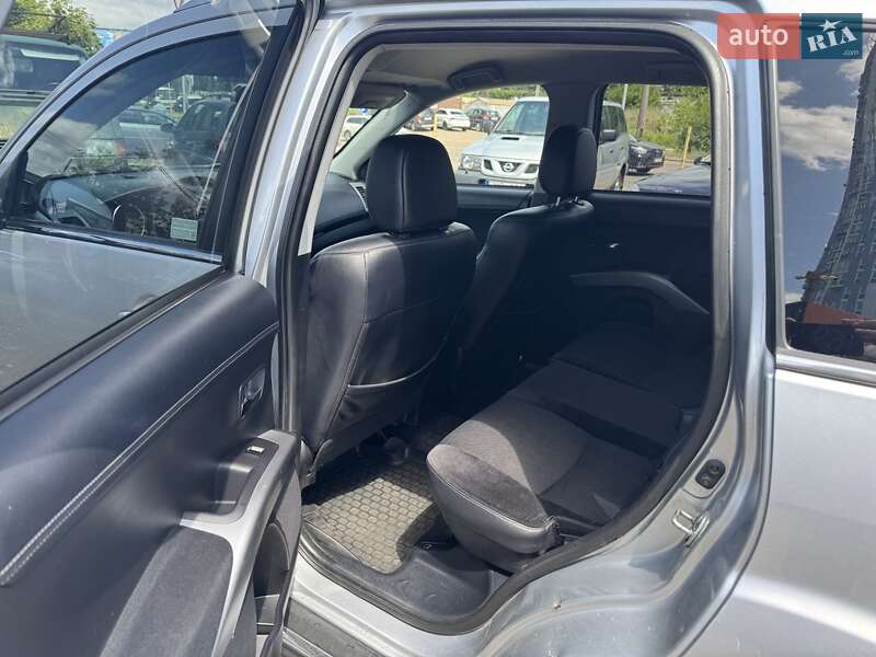 Внедорожник / Кроссовер Mitsubishi Outlander 2010 в Киеве