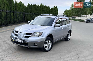 Позашляховик / Кросовер Mitsubishi Outlander 2004 в Одесі