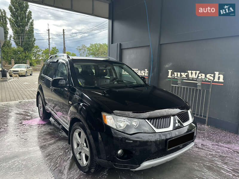 Позашляховик / Кросовер Mitsubishi Outlander 2007 в Миколаєві