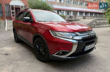 Внедорожник / Кроссовер Mitsubishi Outlander 2017 в Жмеринке