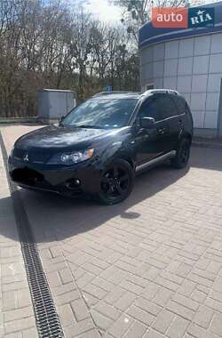 Позашляховик / Кросовер Mitsubishi Outlander 2008 в Києві